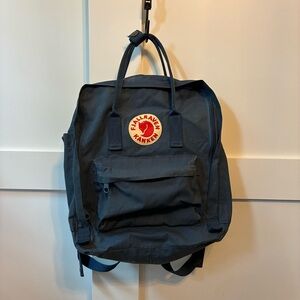 Fjallaraven Kånken Navy Backpack, unisex